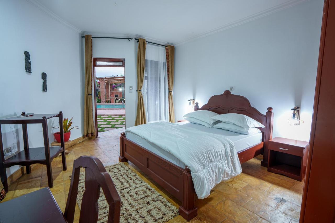 Sprunger Avenue - Tulia Homes モシ エクステリア 写真