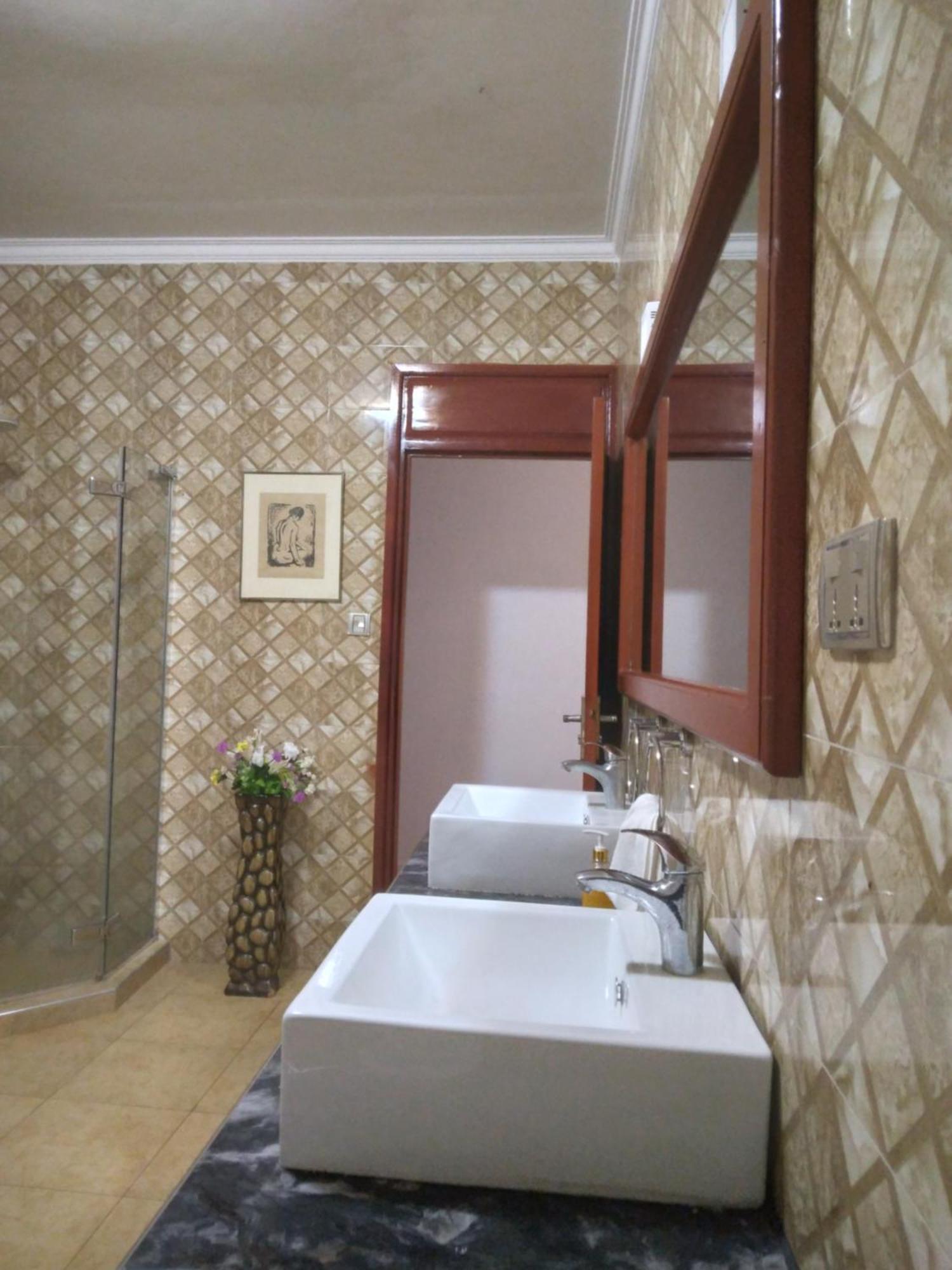 Sprunger Avenue - Tulia Homes モシ エクステリア 写真