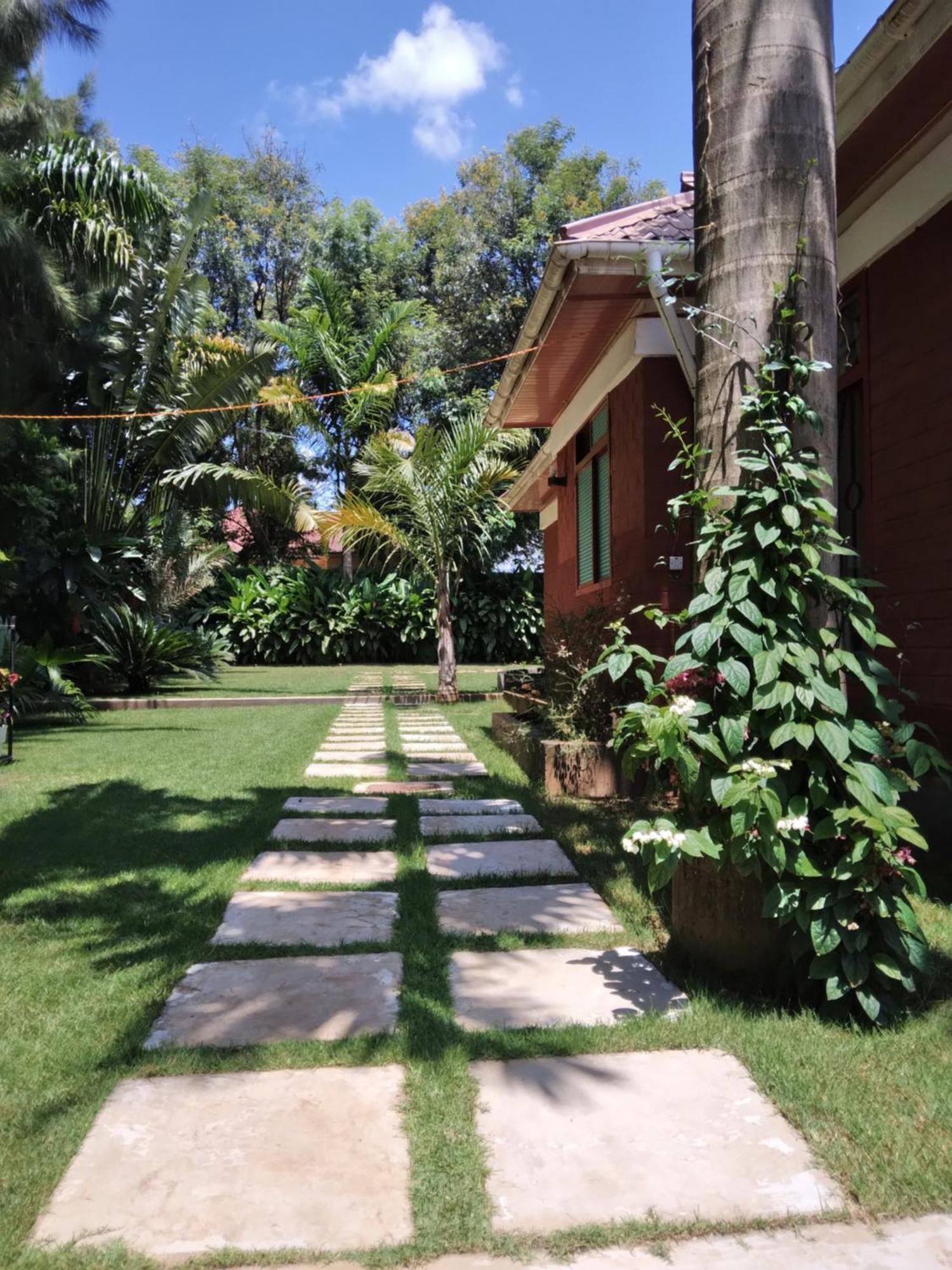 Sprunger Avenue - Tulia Homes モシ エクステリア 写真