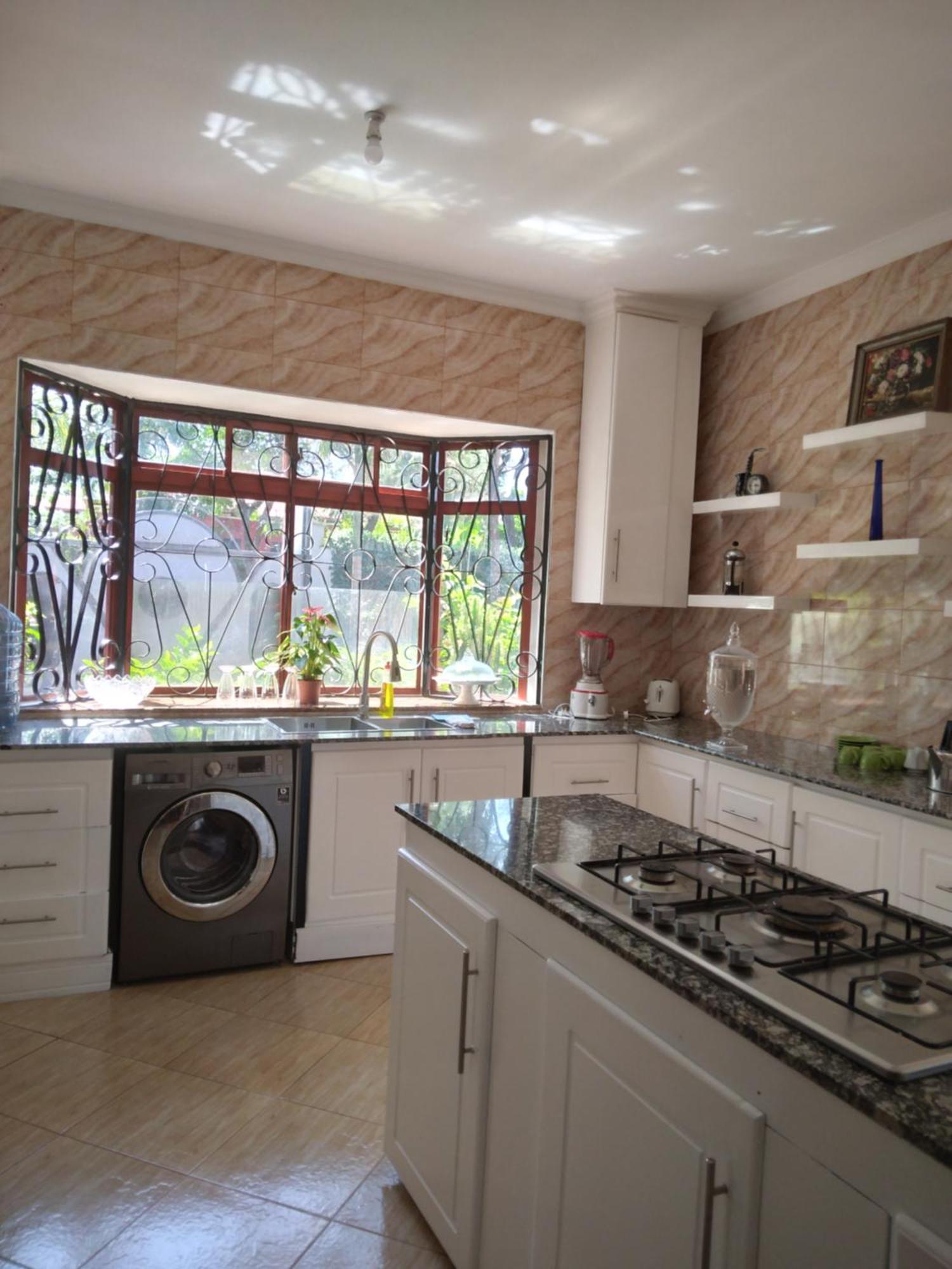 Sprunger Avenue - Tulia Homes モシ エクステリア 写真