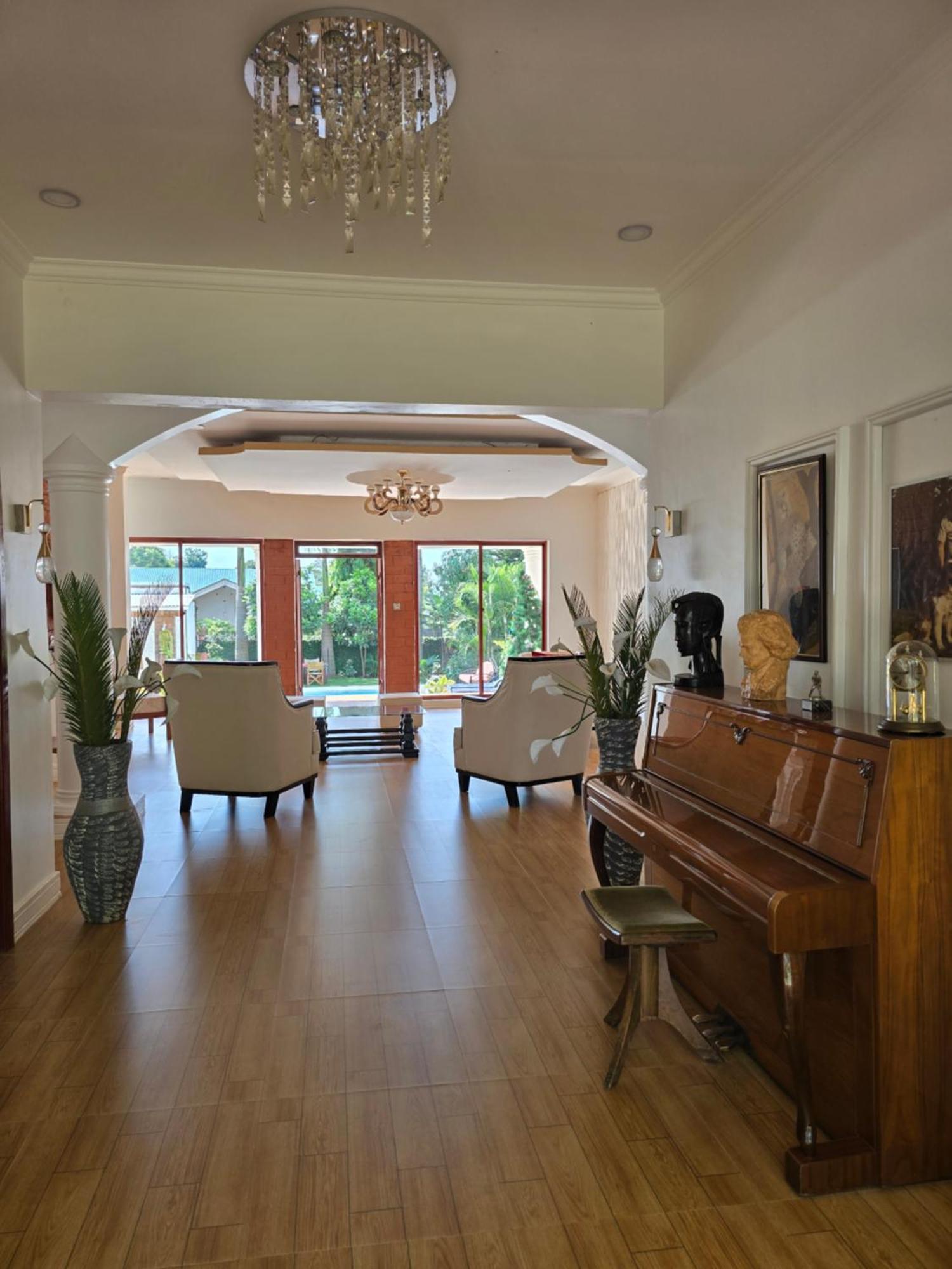 Sprunger Avenue - Tulia Homes モシ エクステリア 写真